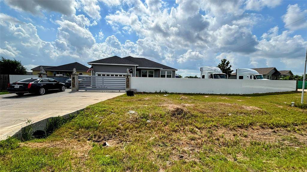 Cleveland, TX 77327,240 Road 5109