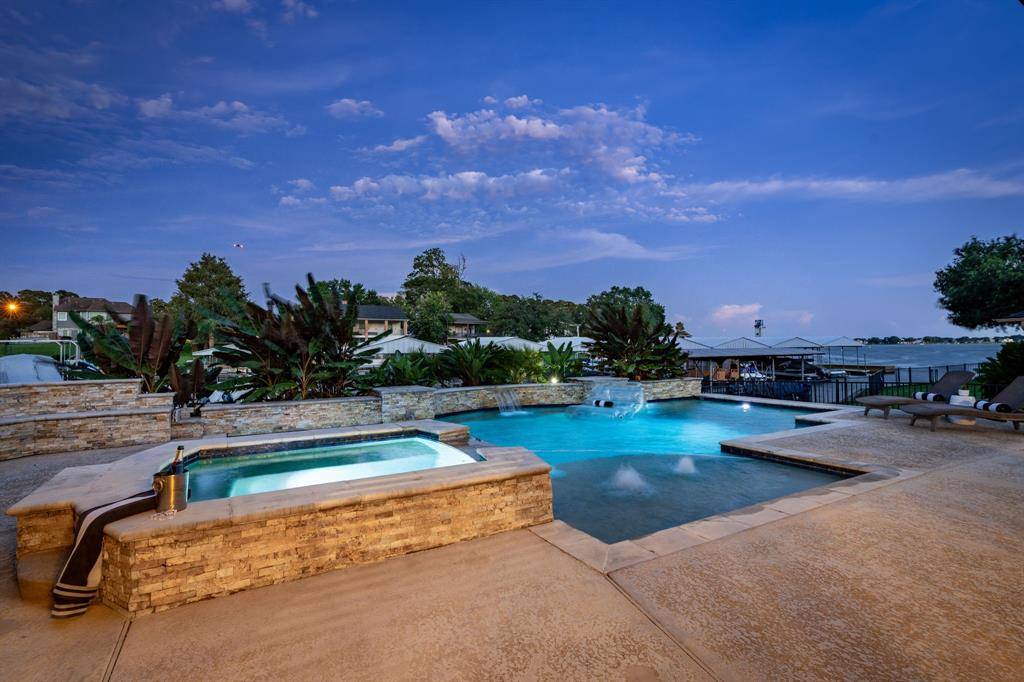 Willis, TX 77318,12480 Marina LOOP