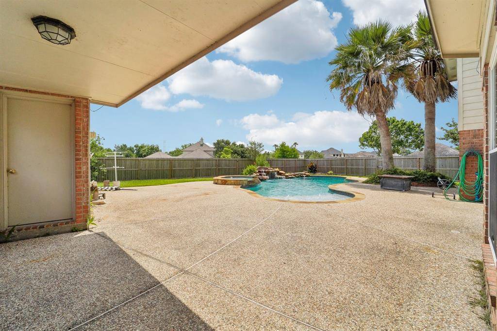 Seabrook, TX 77586,2422 Acadiana LN