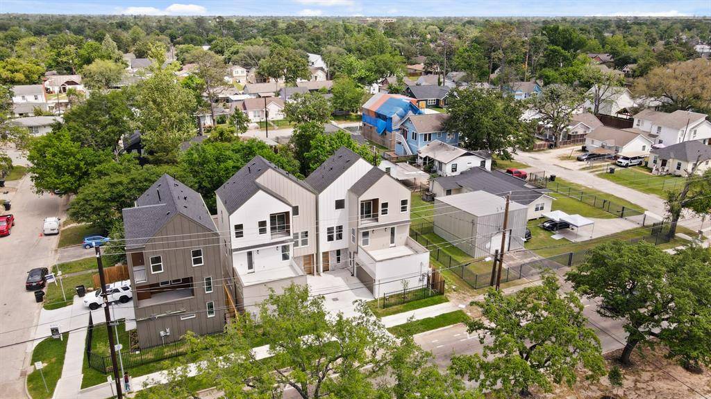 Houston, TX 77009,357 Cavalcade ST