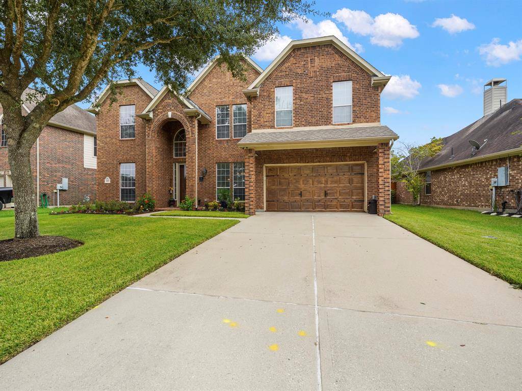 Dickinson, TX 77539,103 Sandstone Bend LN