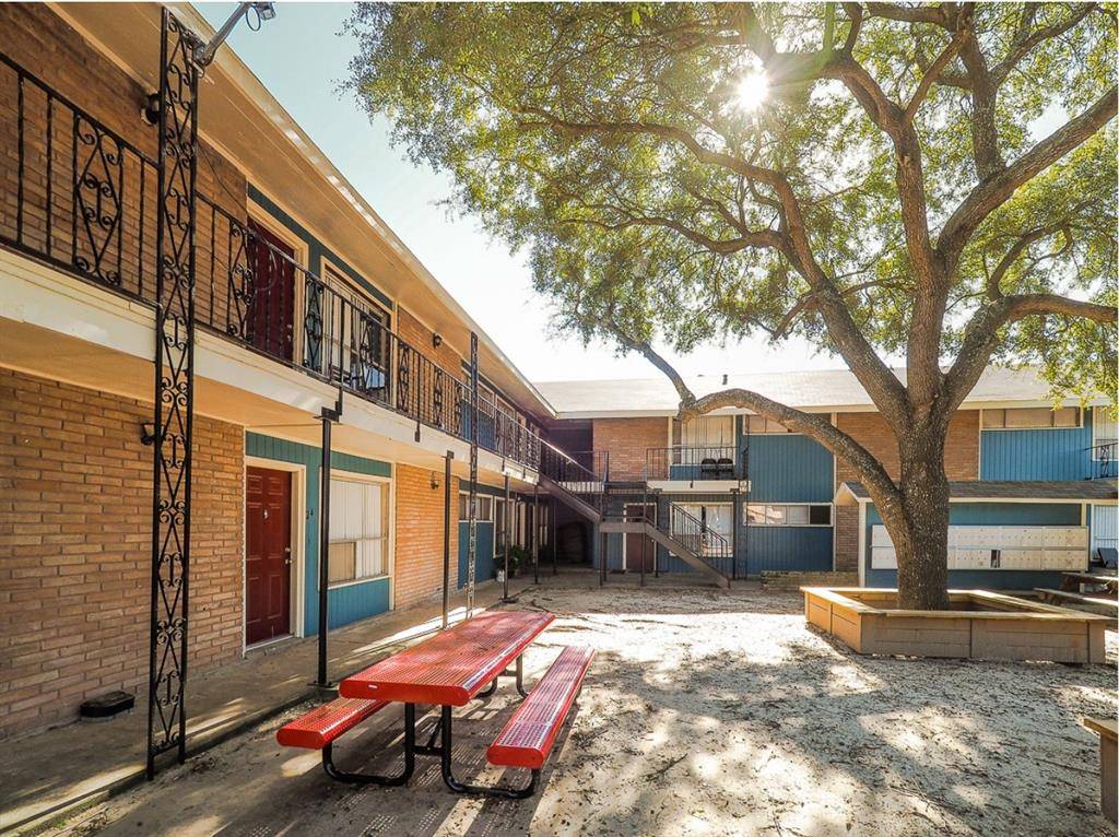 Houston, TX 77018,816 Oak ST #6-54