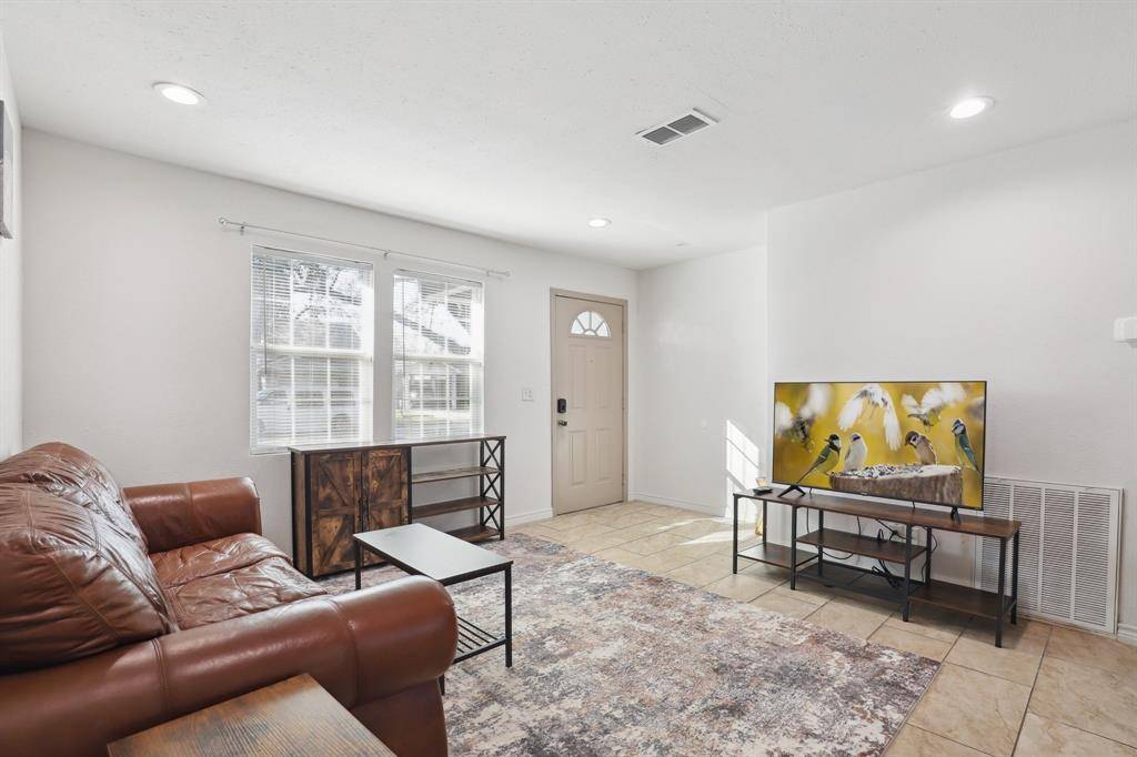 Houston, TX 77025,9703 Chatfield ST