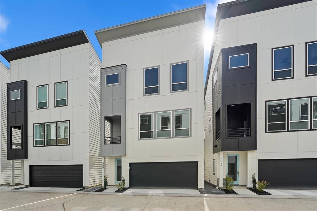 Houston, TX 77018,4709 Thornton Villas LN