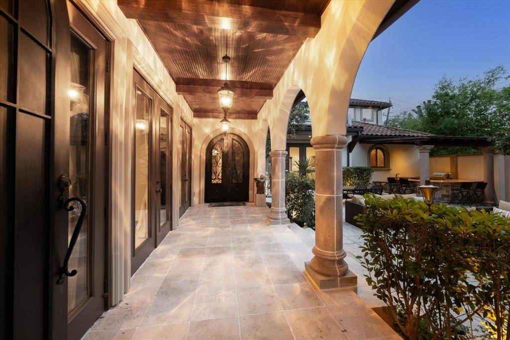 Houston, TX 77025,3751 Aberdeen WAY