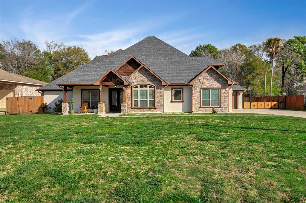 Highlands, TX 77562,122 Whites Lake Estates DR