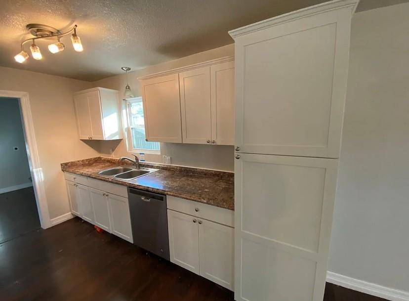 Brazoria, TX 77422,502 Chestnut ST