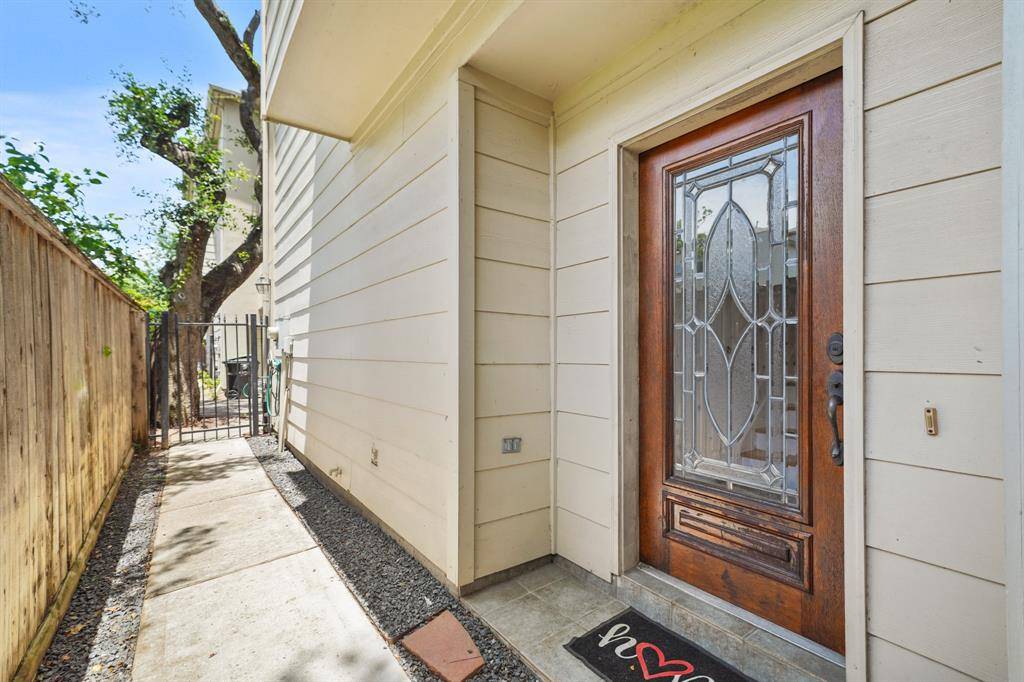 Houston, TX 77007,1509 Roy ST