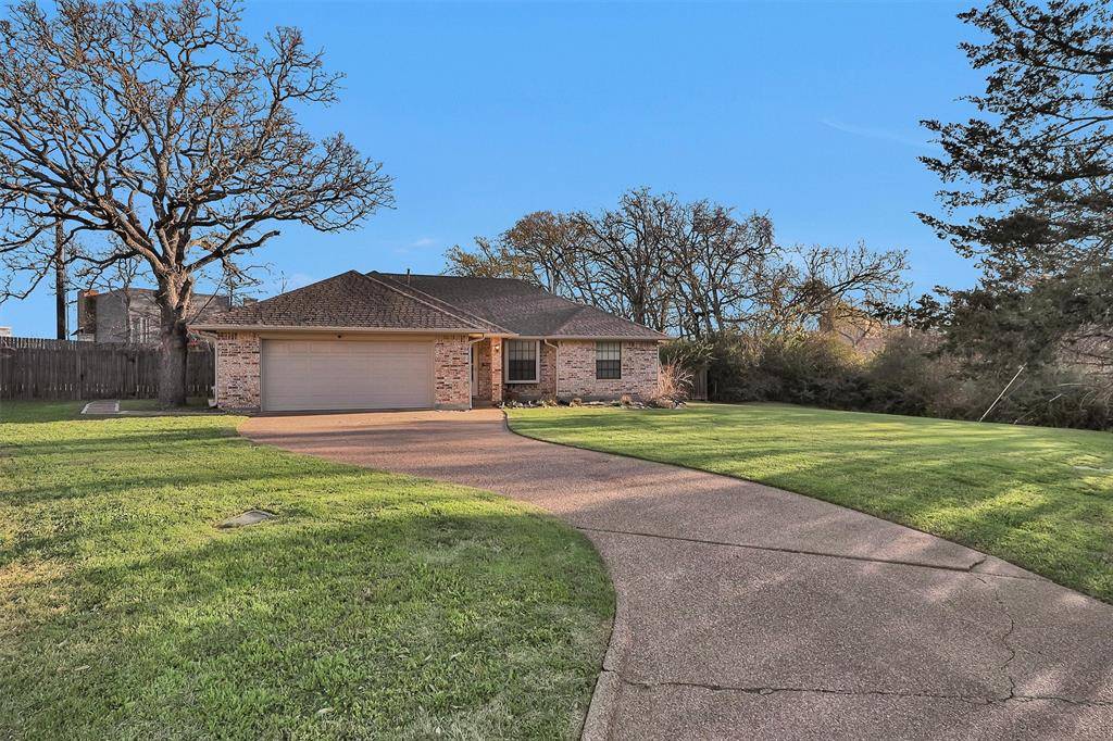 Bryan, TX 77807,2002 Sandalwood LN