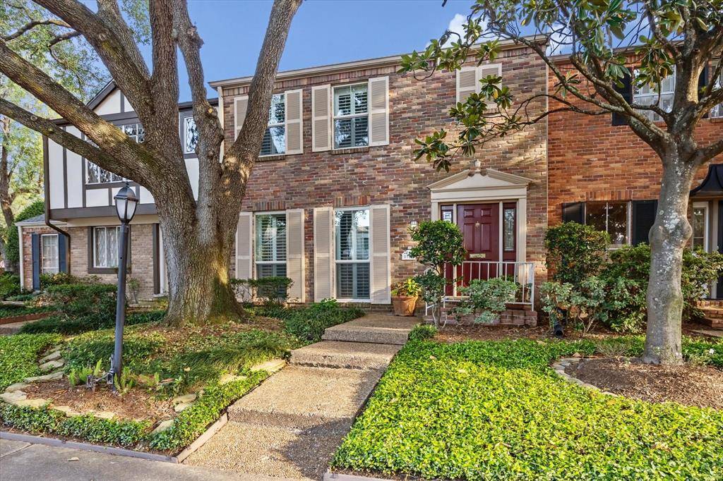 Houston, TX 77057,5905 Sugar Hill DR #221