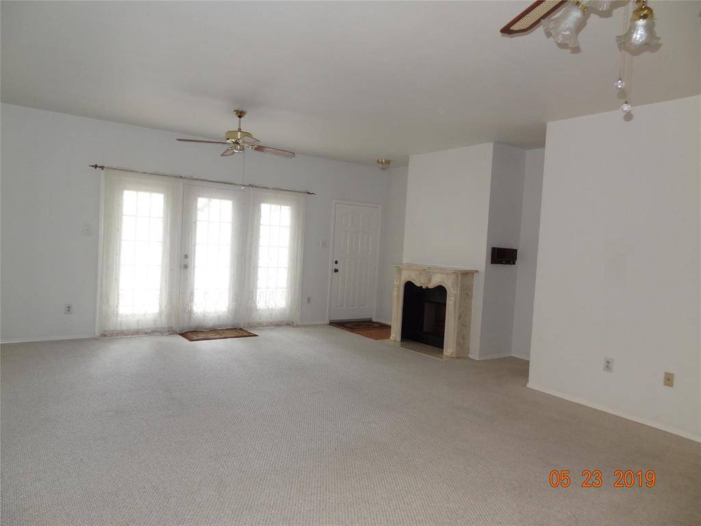 Houston, TX 77042,434 Wilcrest DR #434