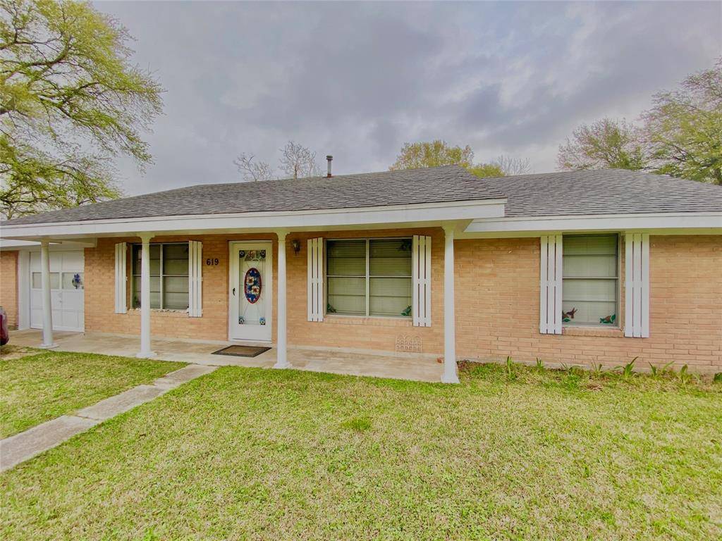 Winnie, TX 77665,619 Carolyn ST