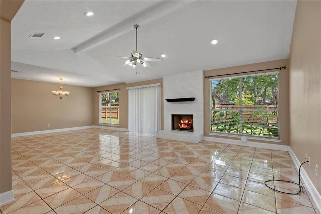 Houston, TX 77339,3707 Clear Falls DR