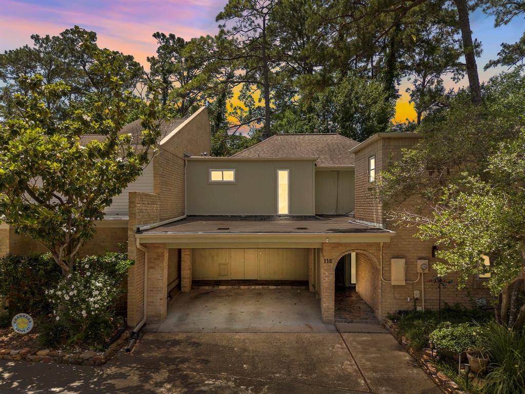 Houston, TX 77024,201 VANDERPOOL LN #118