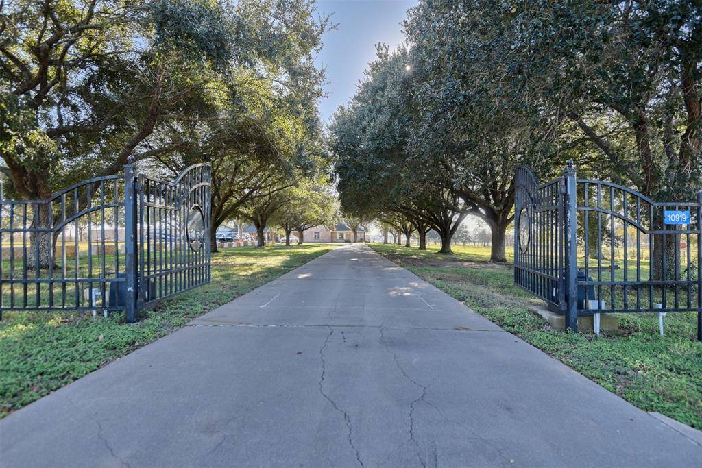 Bellville, TX 77418,10919 Highway 36