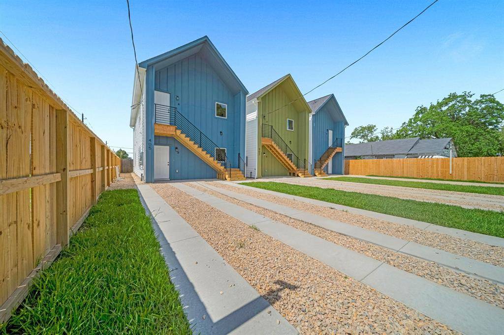 Houston, TX 77029,407 Calloway ST #A
