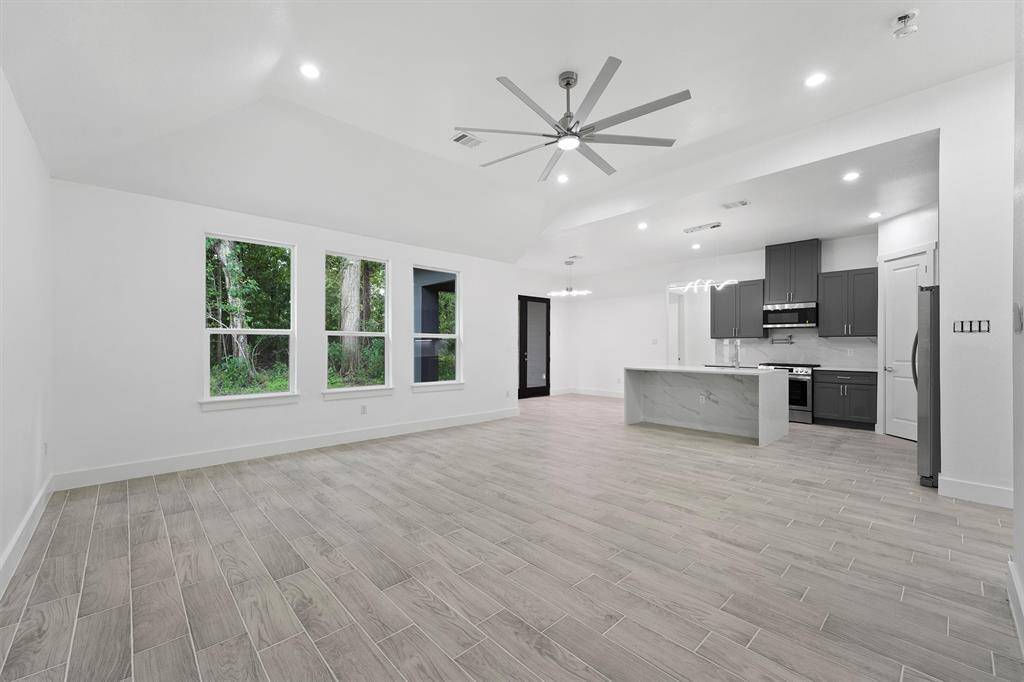 Dayton, TX 77535,517 Lovers LN