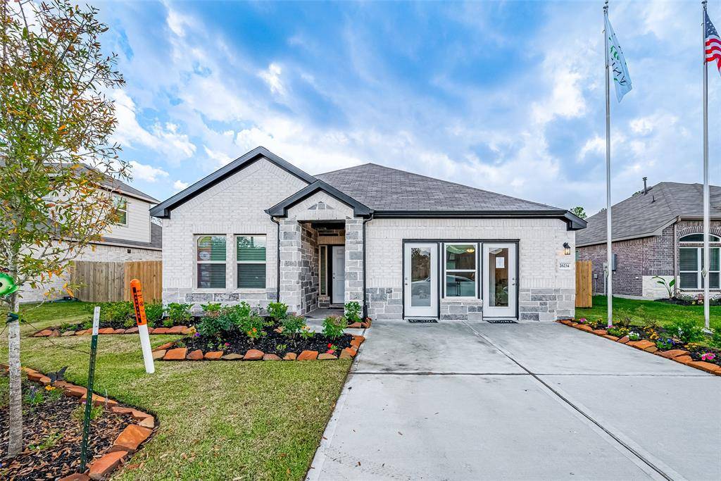 Splendora, TX 77372,15941 Cy Young CT