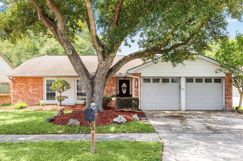 Friendswood, TX 77546,2362 Farriers Bend DR