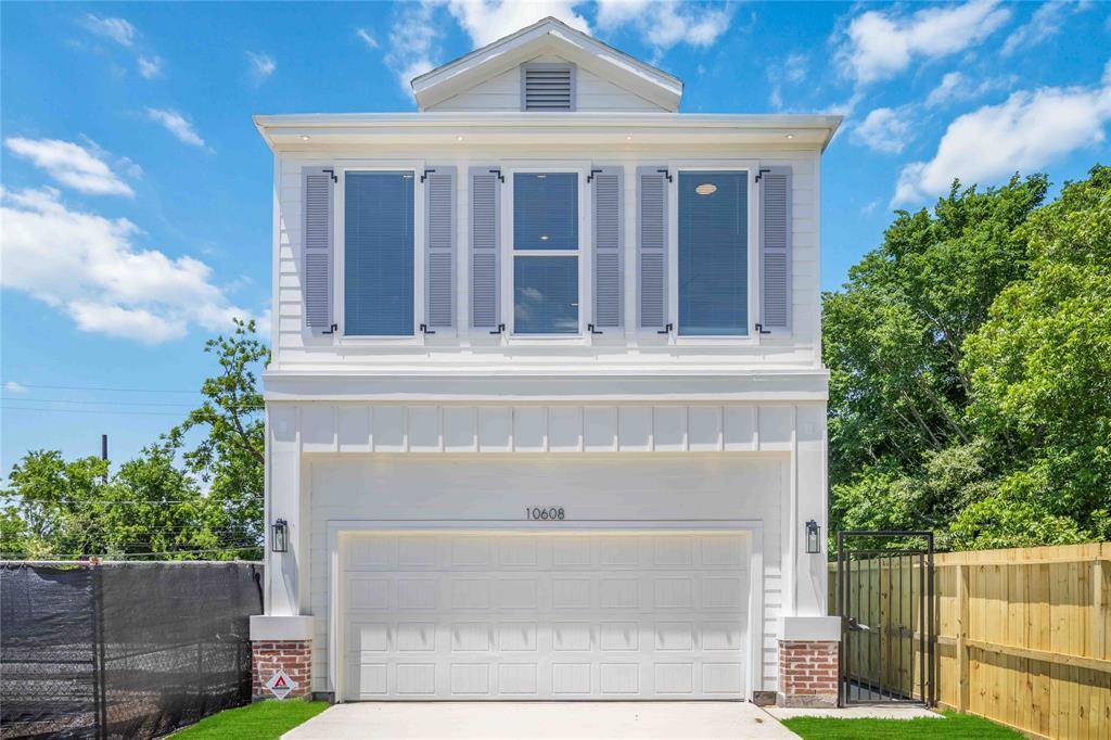 Houston, TX 77051,10608 Ashville DR