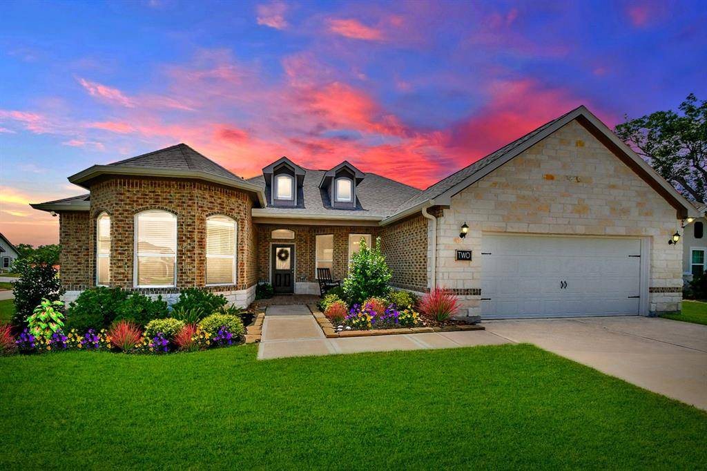 West Columbia, TX 77486,2 Green Meadows LN