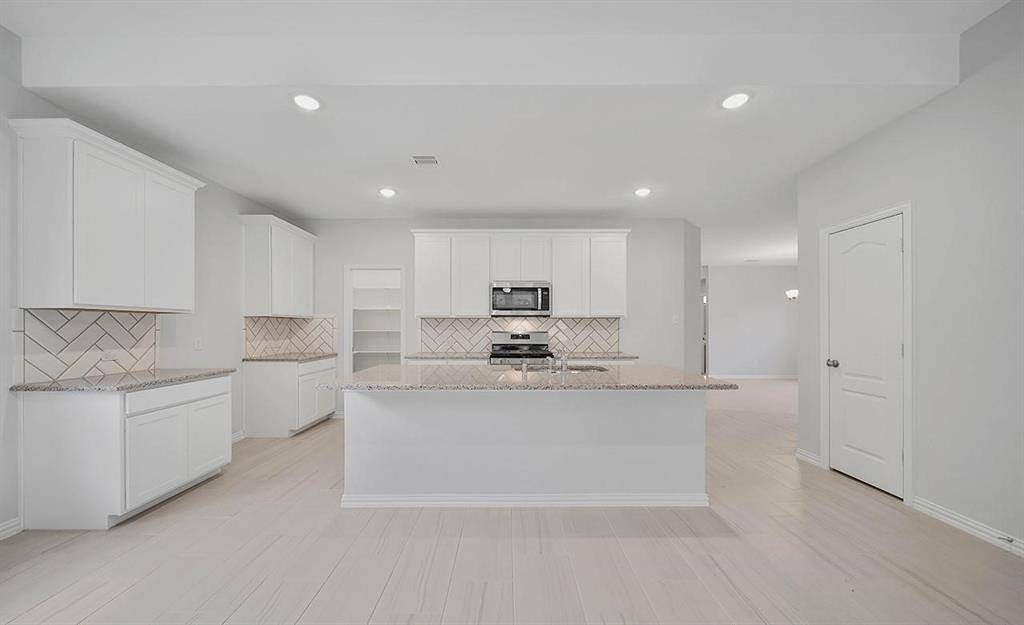 Seabrook, TX 77586,2718 Madison ST