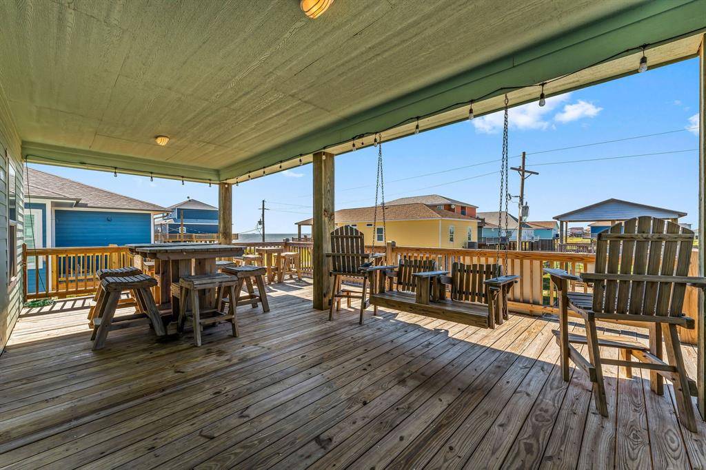 Crystal Beach, TX 77650,842 Sea Spray DR