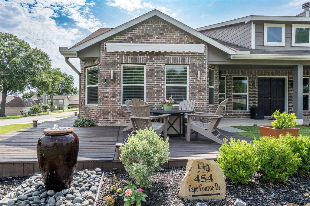 Montgomery, TX 77356,454 Cape Conroe DR