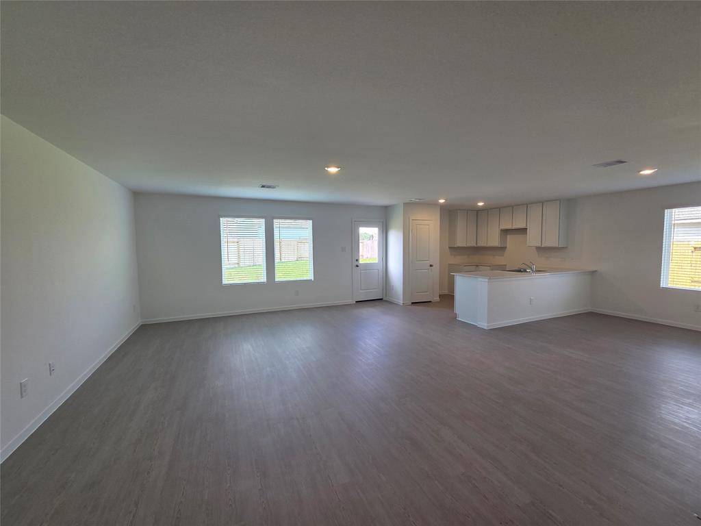 Wharton, TX 77488,107 Stran ST