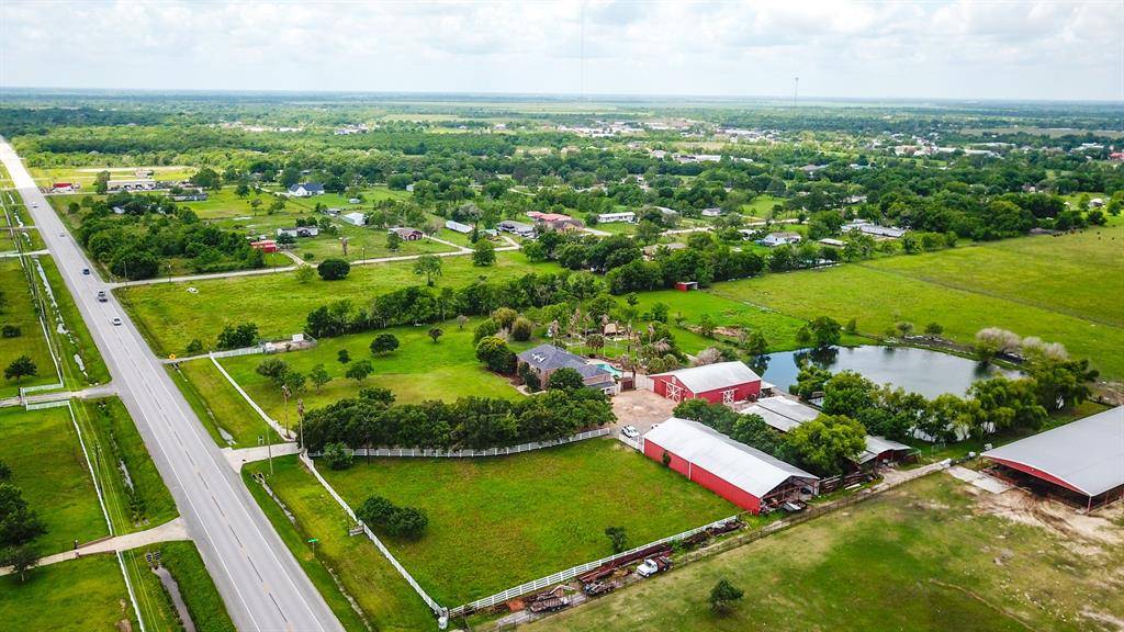 Rosharon, TX 77583,7607 E Fm 1462 RD