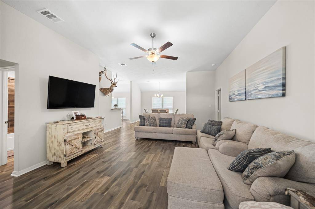 Huntsville, TX 77320,128 Red Deer WAY