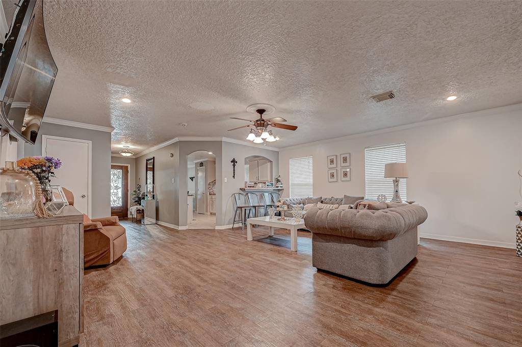 Channelview, TX 77530,1051 Pennygent LN