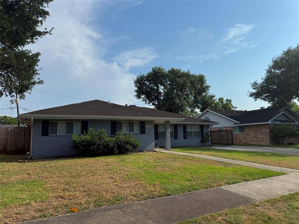 Houston, TX 77035,5811 Mcknight ST