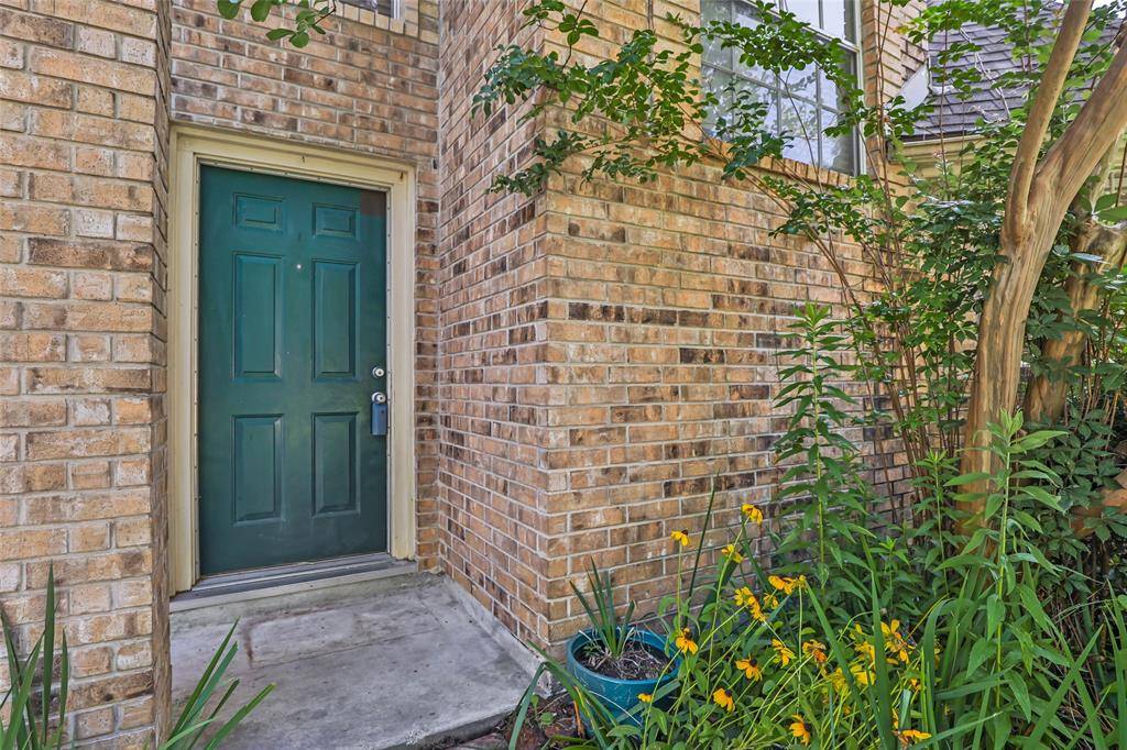 Houston, TX 77339,2219 Old Oak LN