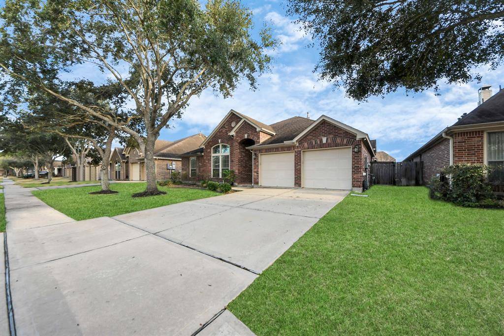 Pearland, TX 77584,13617 Rainwater DR