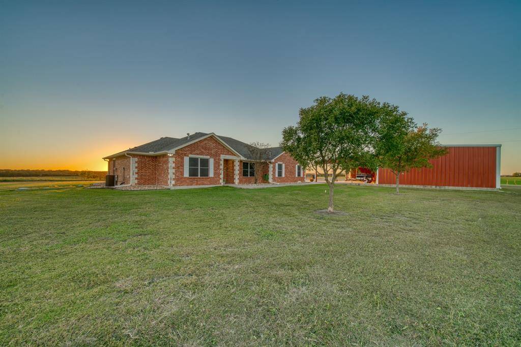 Eddy, TX 76524,310 CR 422