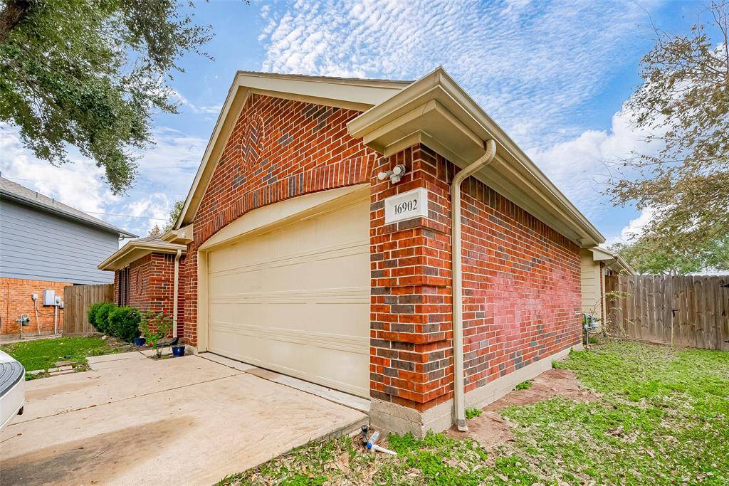 Sugar Land, TX 77498,16902 Fairway Glen LN