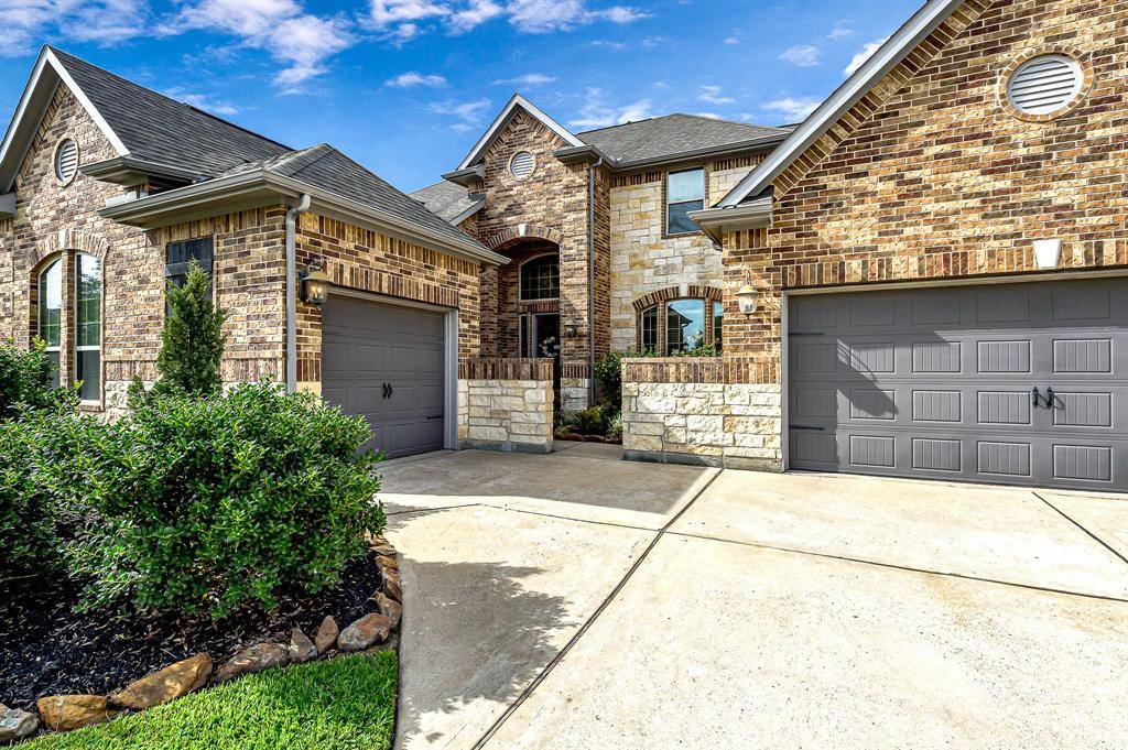 Katy, TX 77493,6811 Cottonwood Crest LN