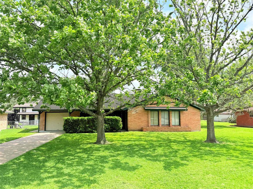 Sweeny, TX 77480,1206 Kent ST