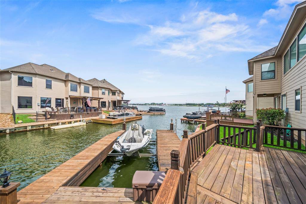 Conroe, TX 77356,338 Old Aqua LNDG W