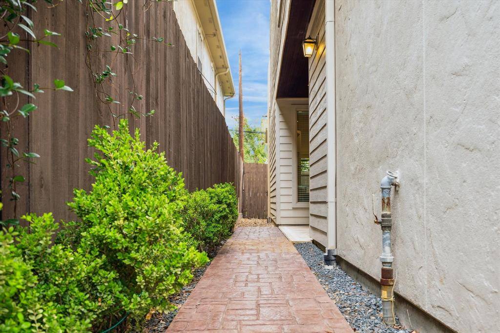 Houston, TX 77007,6526 Pickens ST