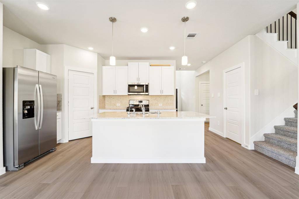Rosenberg, TX 77471,2630 Wastelbread LN