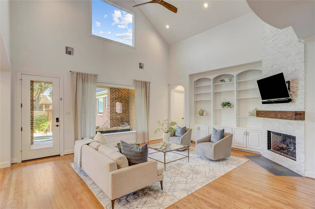 Houston, TX 77025,3711 Tartan LN