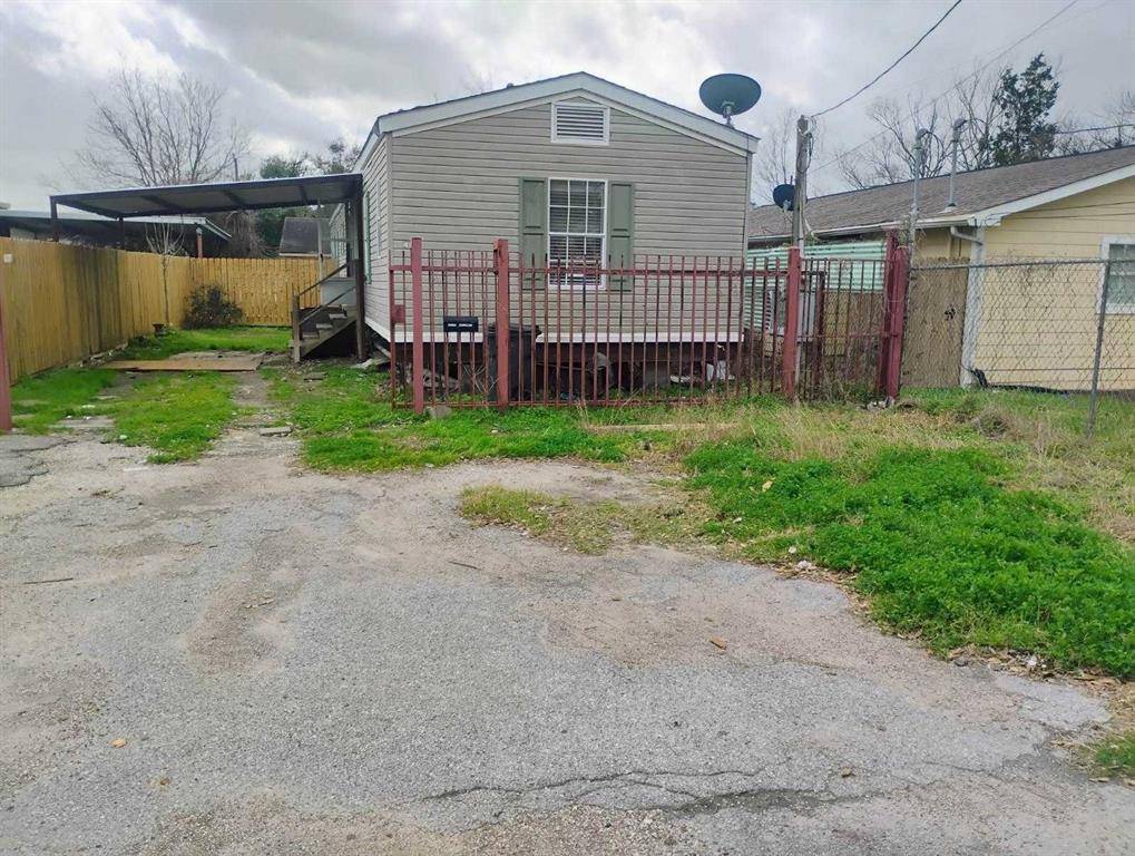 Houston, TX 77015,14004 Duncum ST