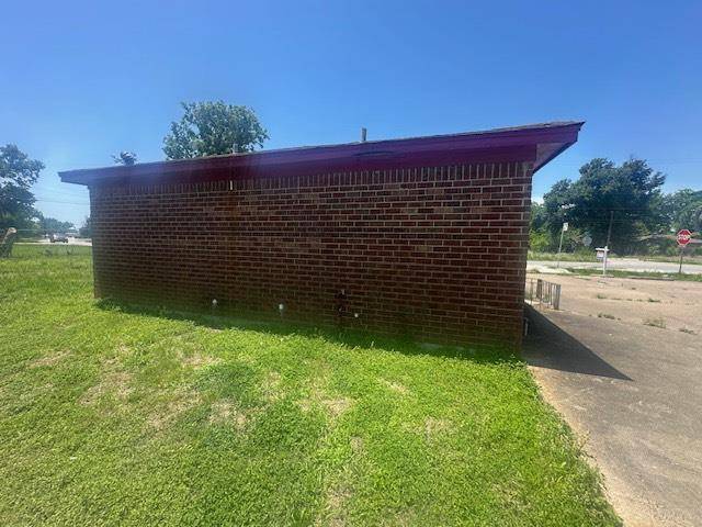 Houston, TX 77088,8008 De Priest ST