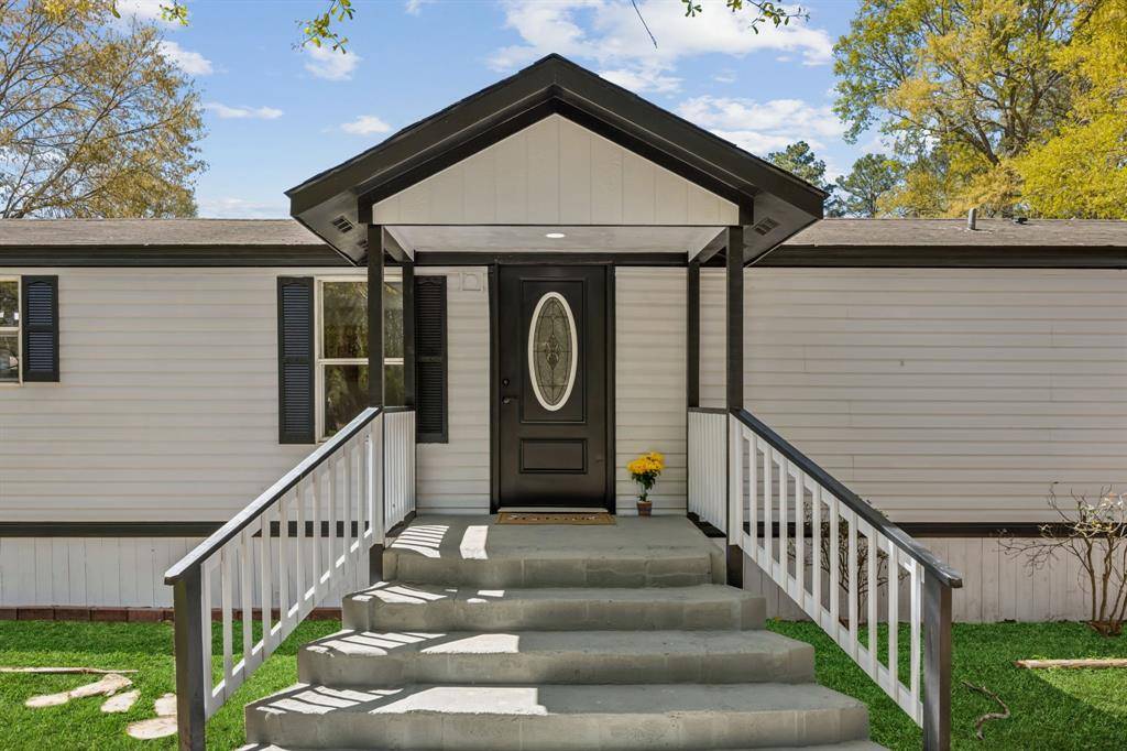 Porter, TX 77365,23944 Honeysuckle DR