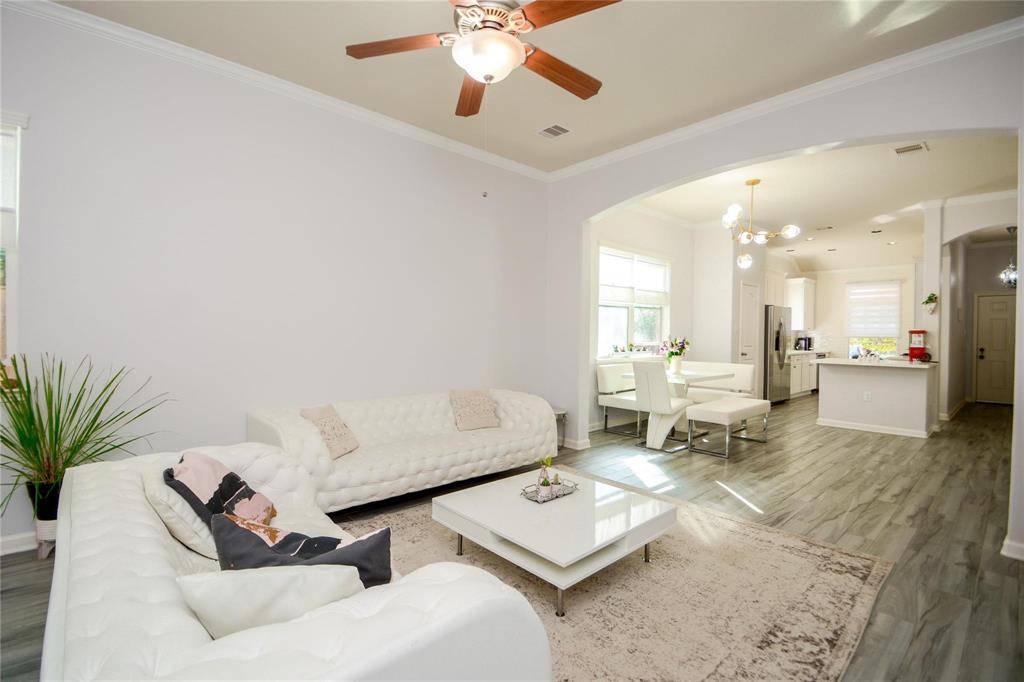 Tomball, TX 77375,10 Tealight PL