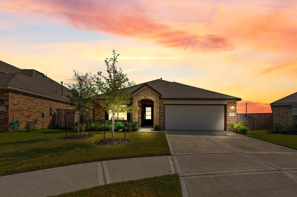 Highlands, TX 77562,9339 Pavonia Fawn DR