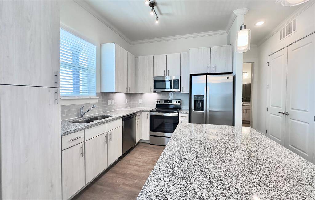 Friendswood, TX 77546,2920 El Dorado #313B