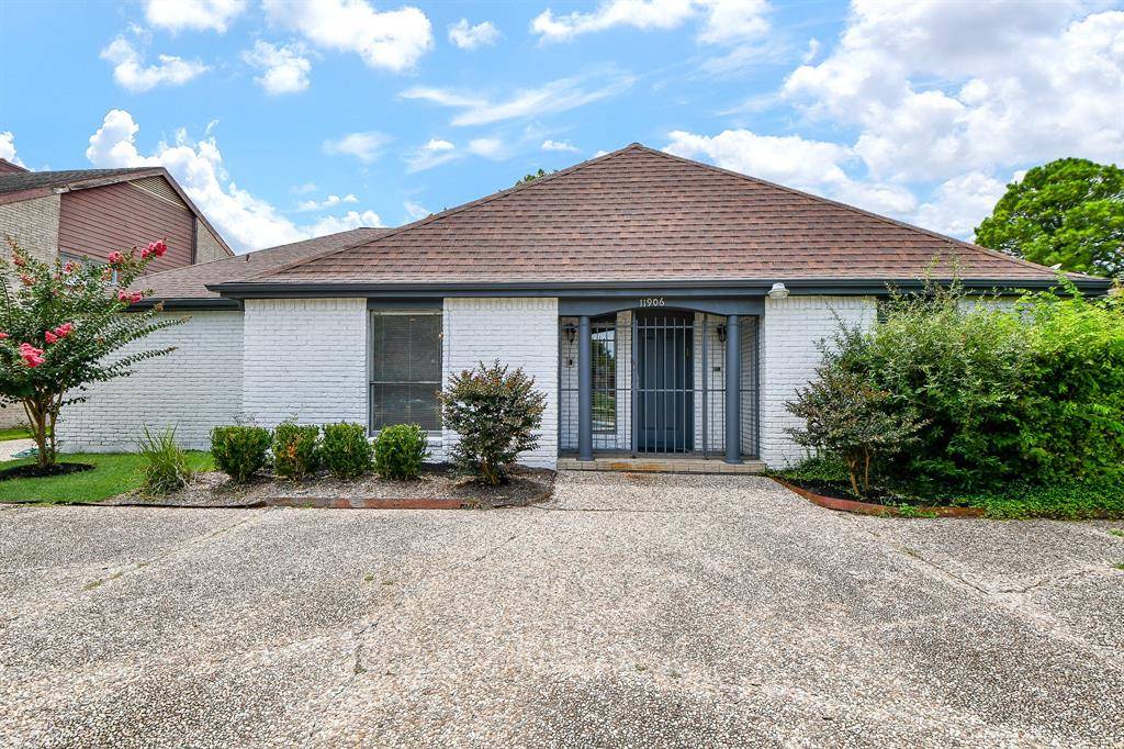 Houston, TX 77071,11906 Pepperdine LN